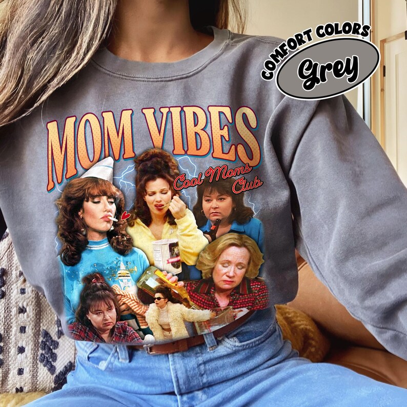 90’S Mom Vibes Comfort Colors Sweatshirt, Funny Mom Life Sweathirt, Cool Moms Club Crewneck, Mother's Day Gift, Cool Mom Gifts